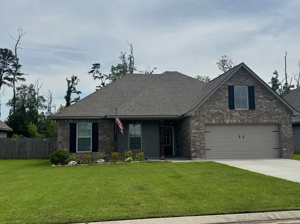 9650 S Grand Marsh Ct, Denham Springs, LA 70726
