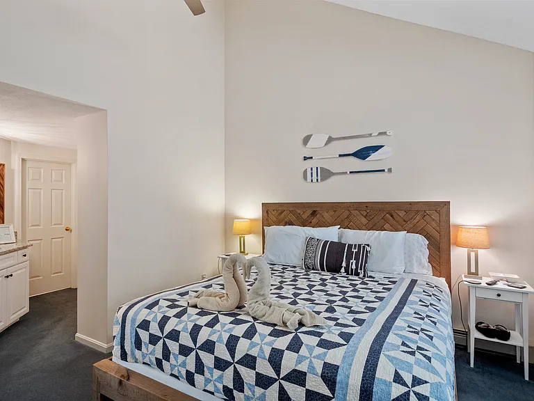 King size bed