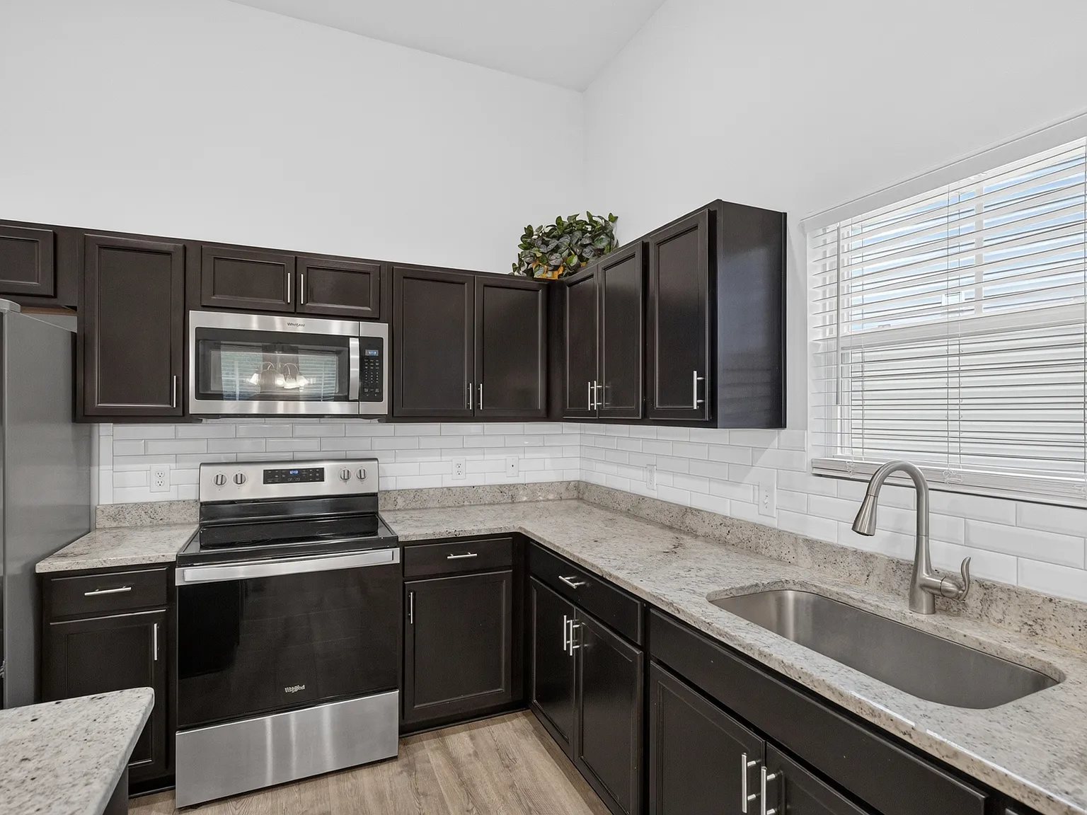8 Marsh Salt Lane - 1 — Photo 2