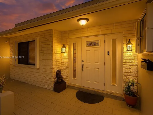 6646 NW 1st Ct, Margate, FL 33063