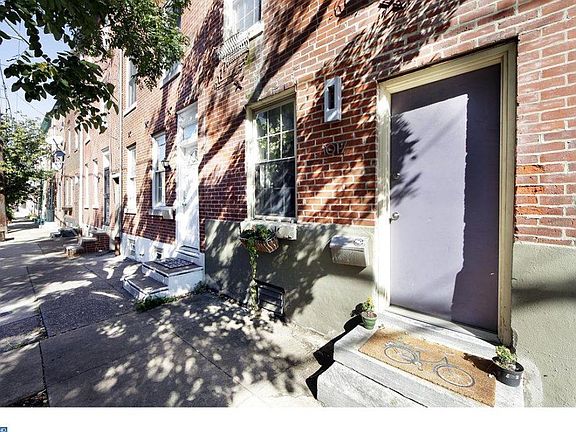 2nd image of 1017 N Lawrence St #1