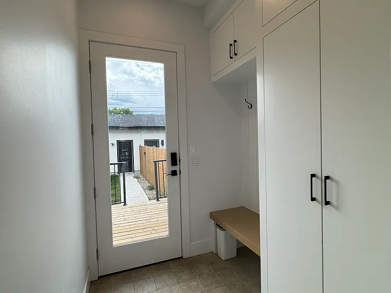 521 23rd Ave NE #521A — Photo 38