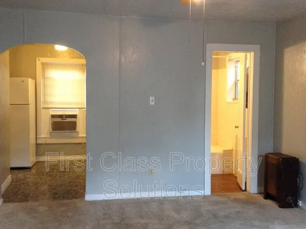 121 NW 29th St APT 3/4, Oklahoma City, OK 73103