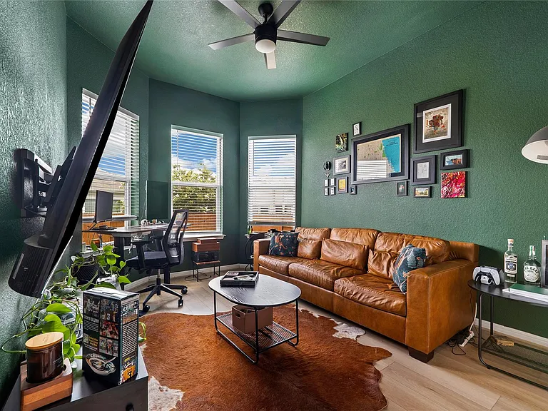 8204 Orizzonte St — Photo 21