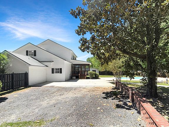 5th image of 361 Kelly Bay Rd