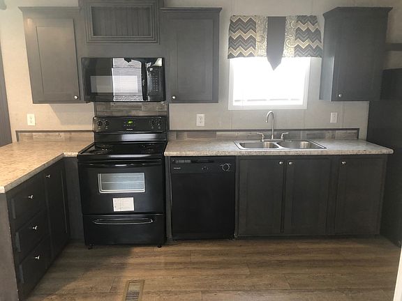 4th image of 9359 103rd St Lot 287