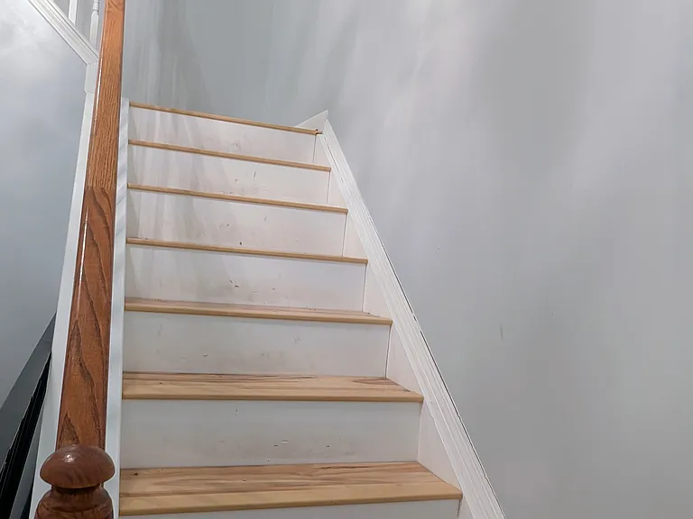 Entry Staircase