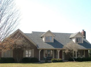 4613 Brentwood Ct, Zionsville, IN 46077