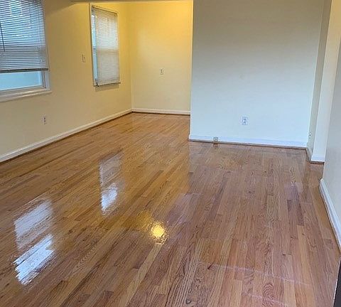 3rd image of 220 N Humboldt St APT 1