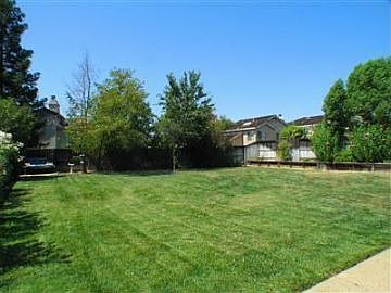 2nd image of 109 Aldworth Way