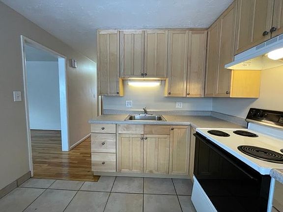 5th image of 1057 E 2nd Ave #6