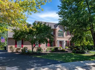 106 Saint Gian Ct, Sinking Spring, PA 19608