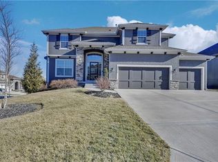 23460 W 123rd Ter, Olathe, KS 66061
