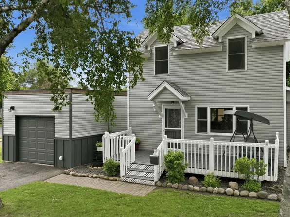 324 Harriman Avenue N, Amery, WI 54001