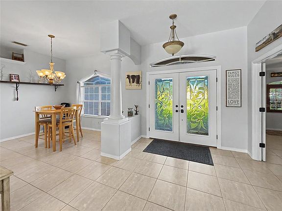 4th image of 2928 ABBOTSFORD STREET