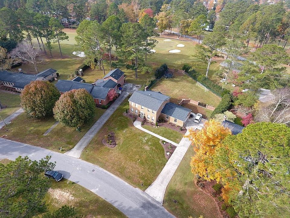 1st image of 208 Churchill Dr