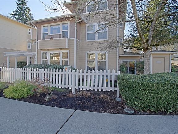 2nd image of 22547 SE 37th Ter