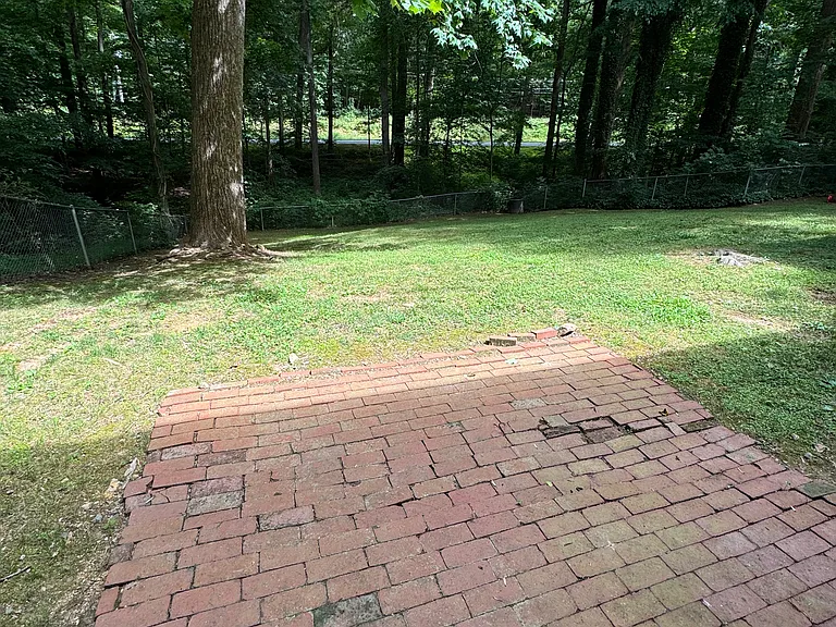 8718 Rollingwood Rd #B — Photo 20