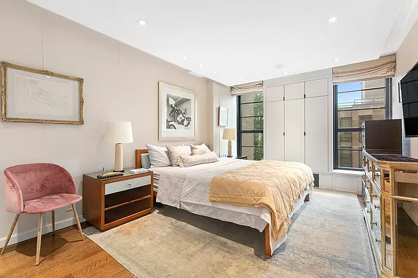 Sold by Compass | media 16