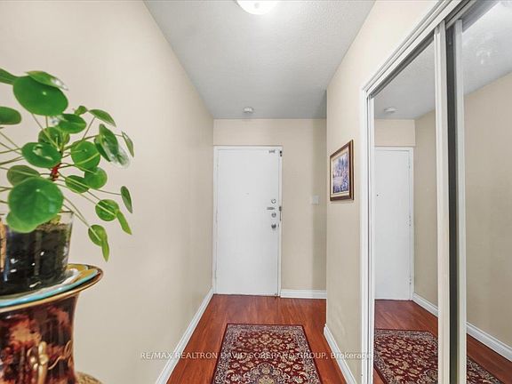 5th image of 130 Neptune Dr #601