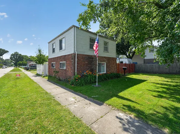 4401 Hipp St, Dearborn Heights, MI 48125