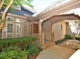 51 Lands End Dr, Greensboro, NC 27408