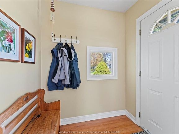 5th image of 73 Pulley Rd