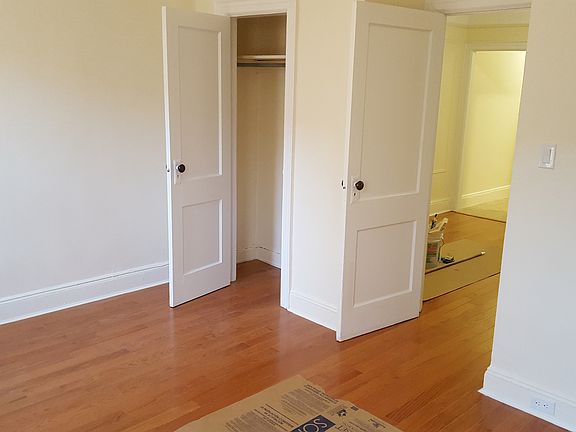 3rd image of 3060 33rd St APT 2