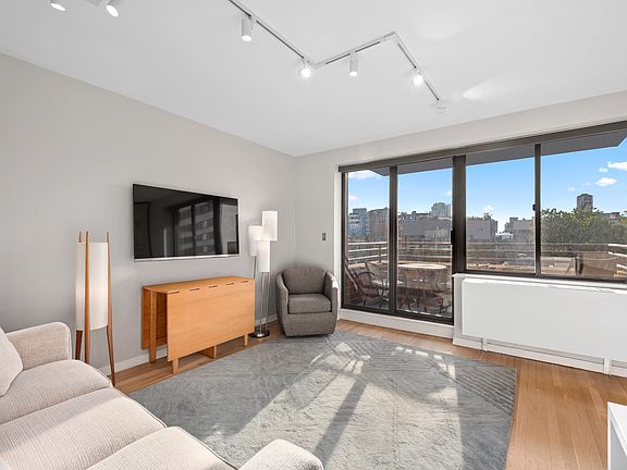 2nd image of 181 7th Ave APT 7A