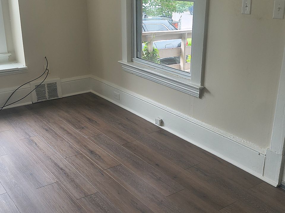 1st image of 3222 Woodbridge Ave