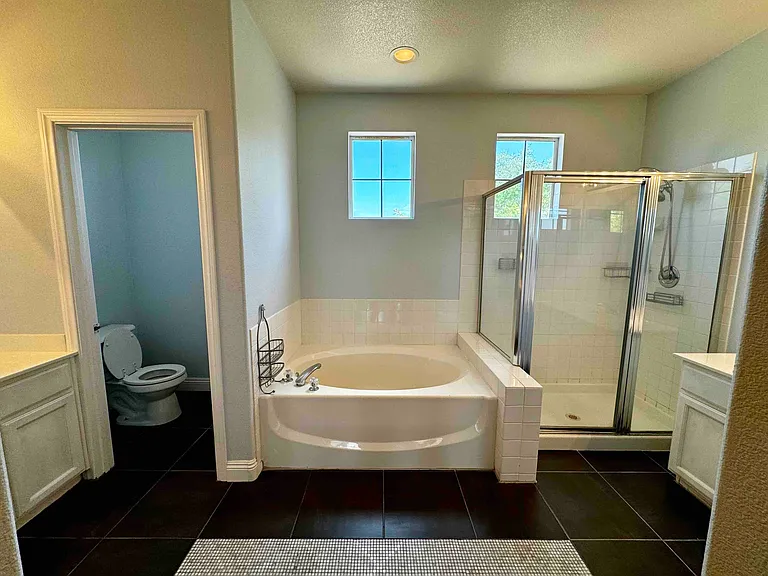 1809 Snow Spring Ln — Photo 29