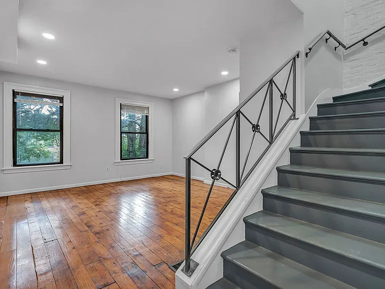 166 Park St #168 — Photo 25