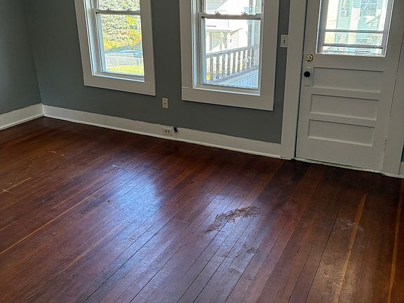 3rd image of 387 Hamilton St #2