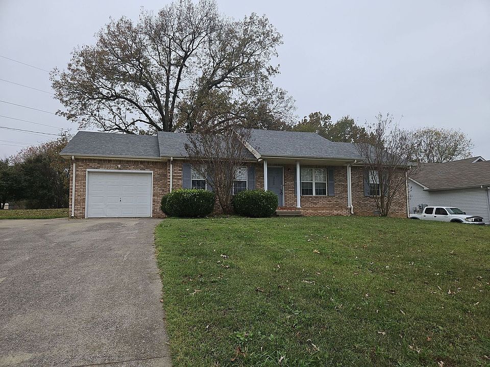 1st image of 2664 Derby Dr