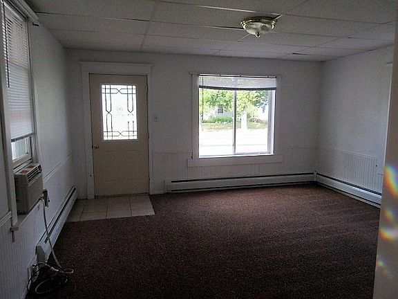 4th image of 602 N Cedar St