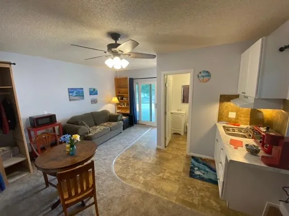 (undisclosed Address), Fallbrook, CA 92028