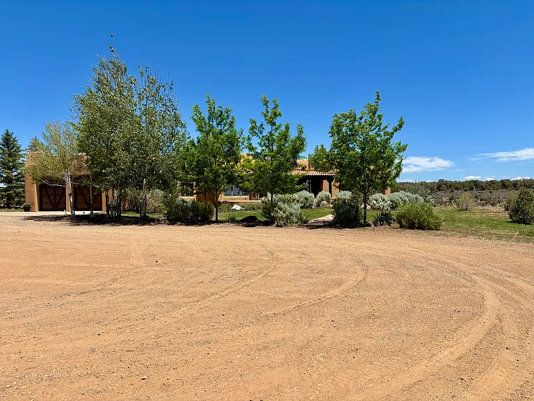 405 Rancho Milagro Way — Photo 29