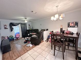 422 SE 8th St APT B, Gainesville, FL 32601