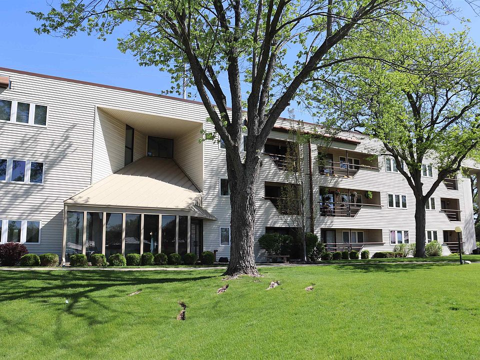 1st image of 2601 W Willowlake Dr APT 19