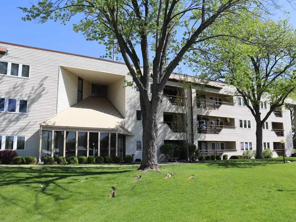 2601 W Willowlake Dr APT 19, Peoria, IL 61614