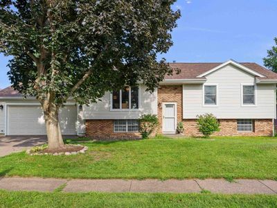 5713 Taylor St, Davenport, IA, 52806