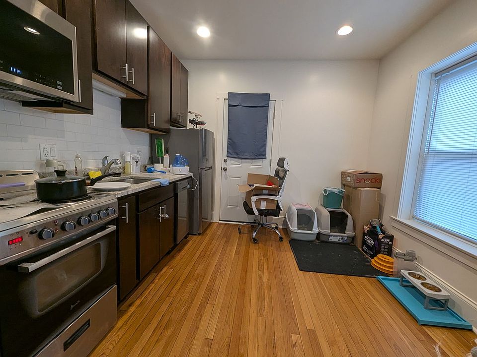1st image of 4847 N Kimball Ave #3F