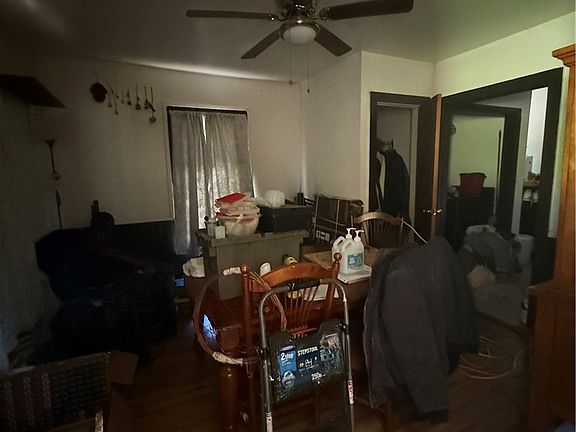 4th image of 277 Sunset Dr