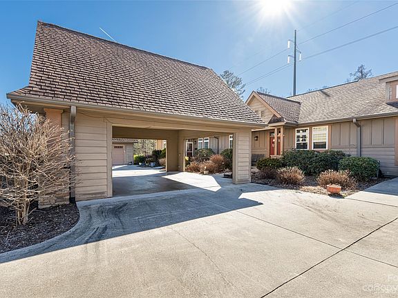 4th image of 23 Foxtail Ct