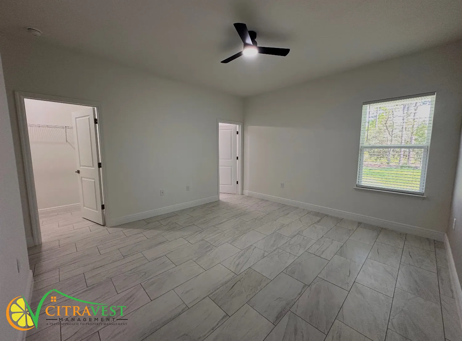 Available NOW, 4 Bed / 2 Bath in Citrus Springs! — Photo 4