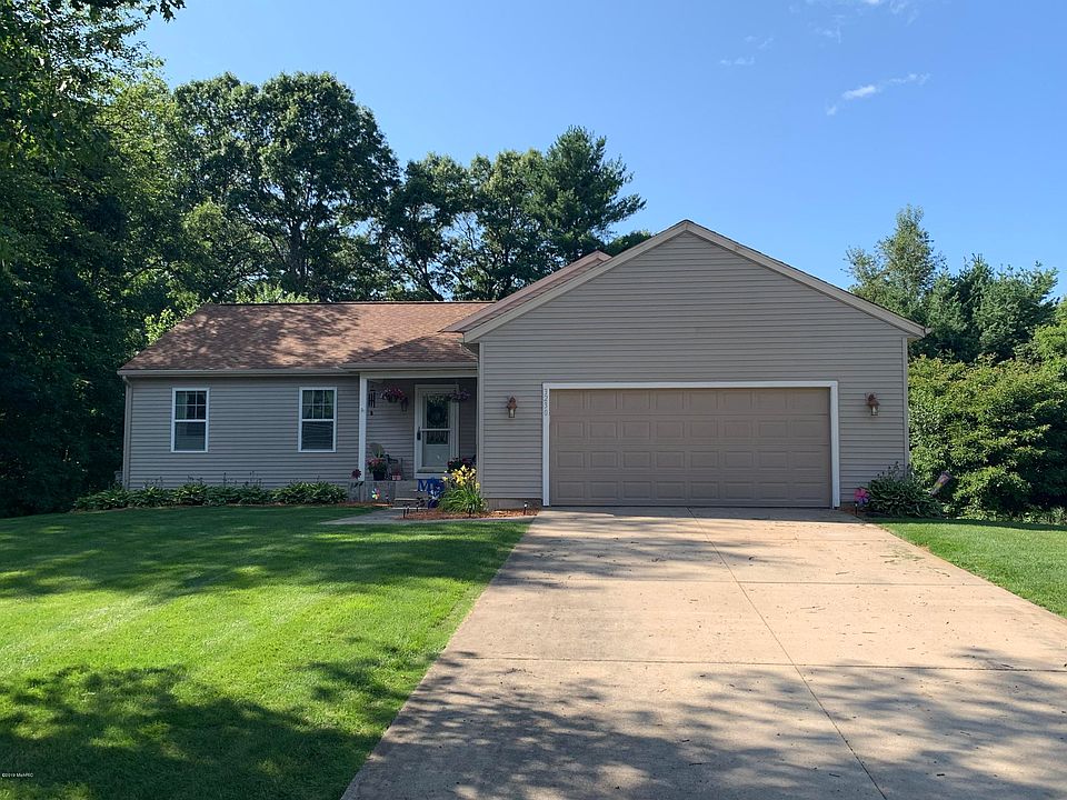 1st image of 3230 Sara Cir