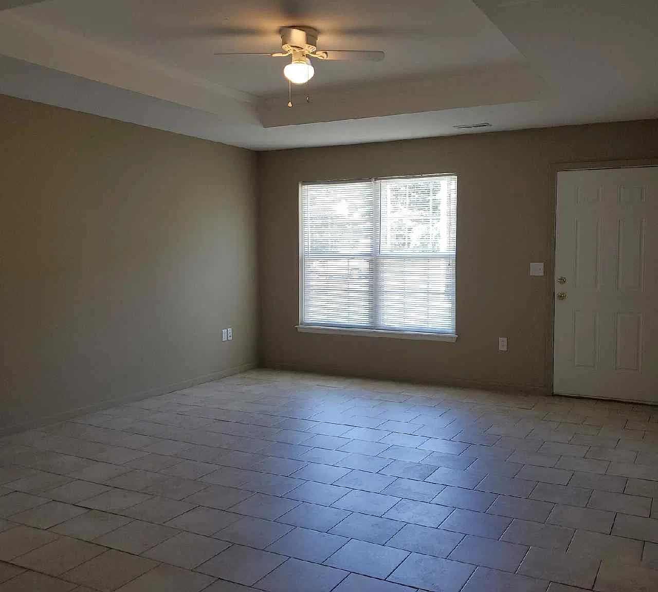 524 W Gay St - B — Photo 2