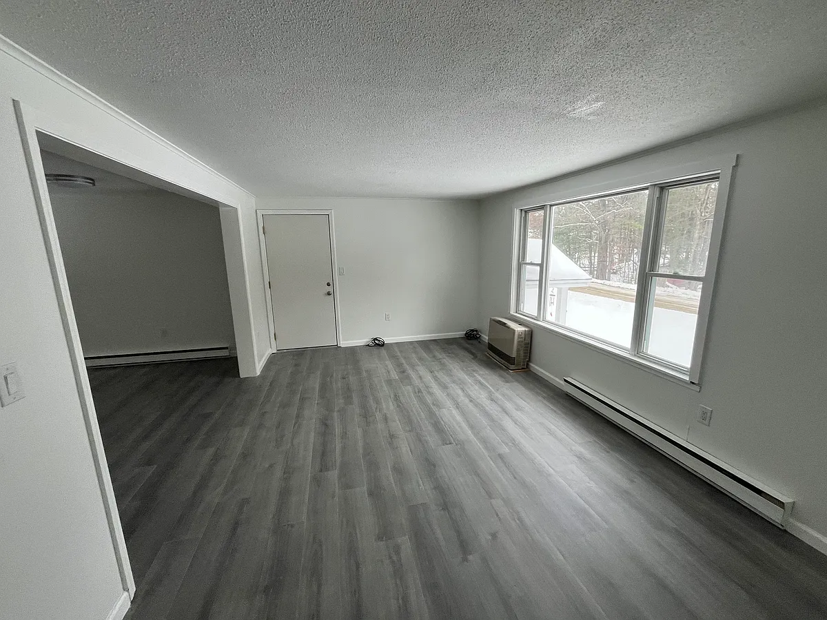 Photo 2 of 15 - 4 Clara Hill Ln #D - Essex Junction, VT Building Photo - 4 Clara Hill Ln #D