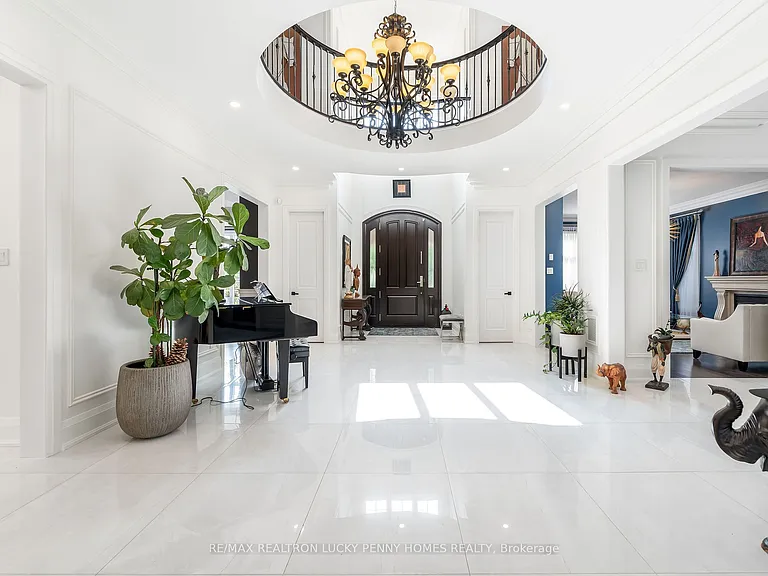 30 Bernadotte Dr — Photo 8