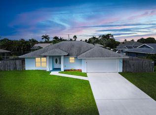 2562 SE Marseille St, Port Saint Lucie, FL 34952